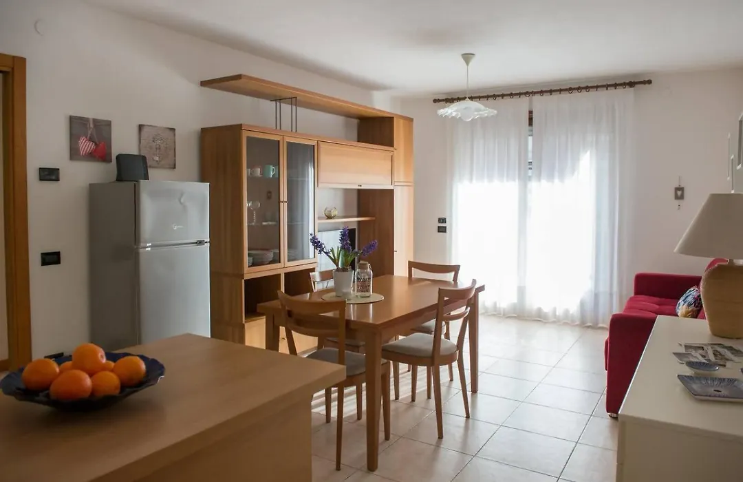 Appartamento Peler13 Con Balcone E Parcheggio-1